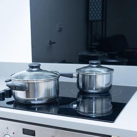 1 Bed Luxury Comfortable Apt London Exteriör bild